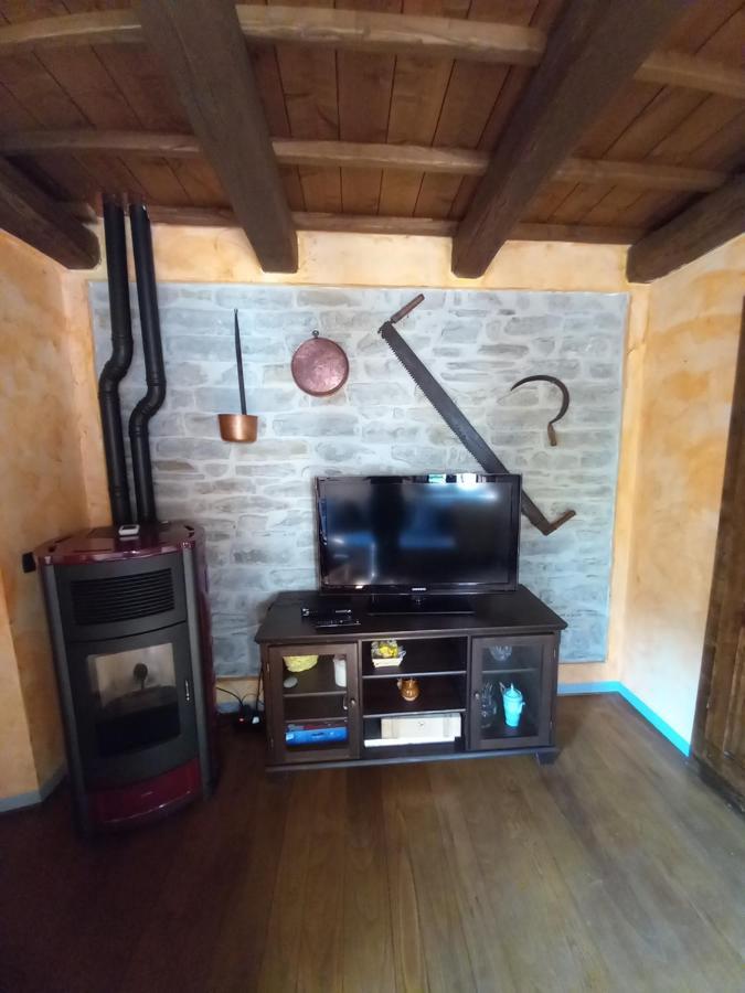 Casina La Quercia Lejlighed Santa Sofia Eksteriør billede