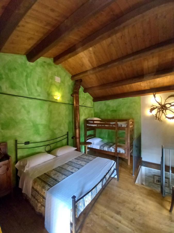 Casina La Quercia Lejlighed Santa Sofia Eksteriør billede
